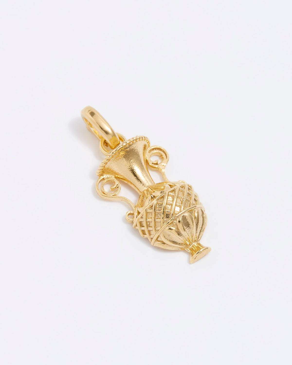 Daphne Oz X Soru Divine Feminine Antalya Amphora Charm