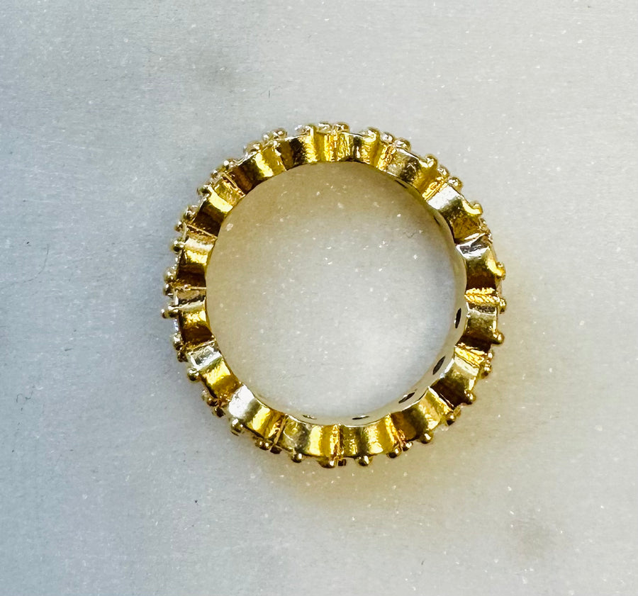 Sample Sale/87- Clear Etruria Ring