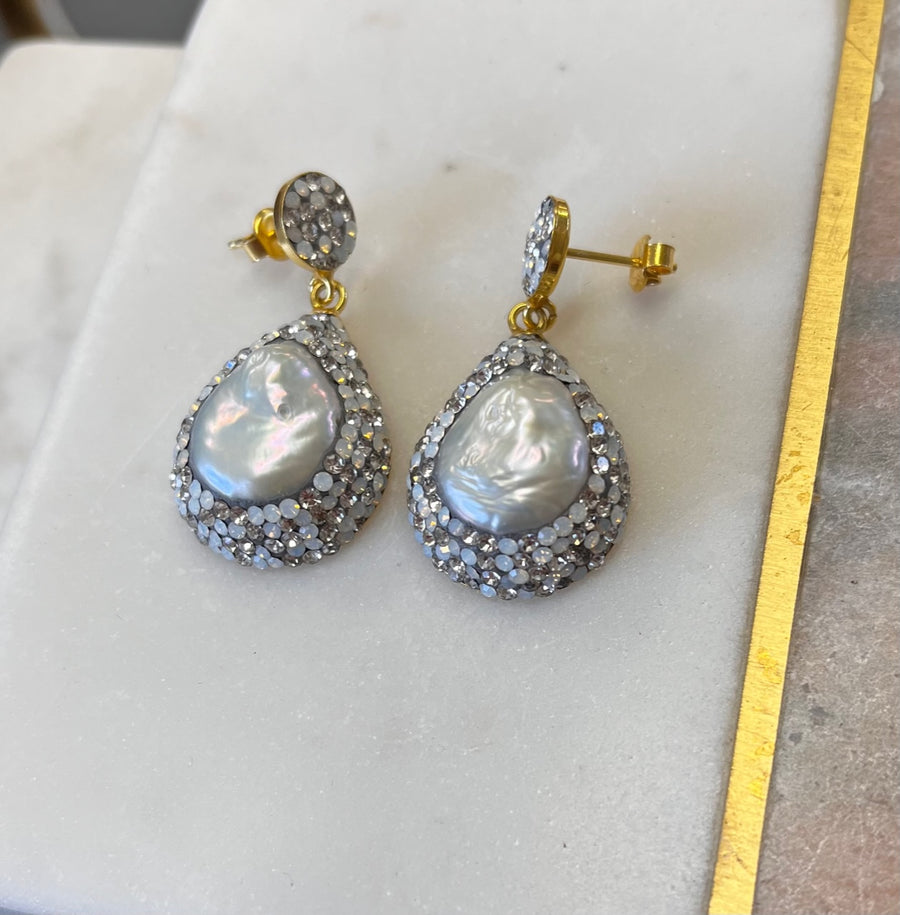 Sample Sale/111 Baroque Pearl & Opal crystal Earrings