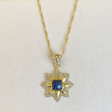 AUTUMN 26 SAMPLE SALE Flower Shaped Pendant Necklace 53
