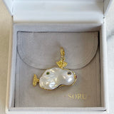 AUTUMN 26 SAMPLE SALE Pearl Fish Pendant 177