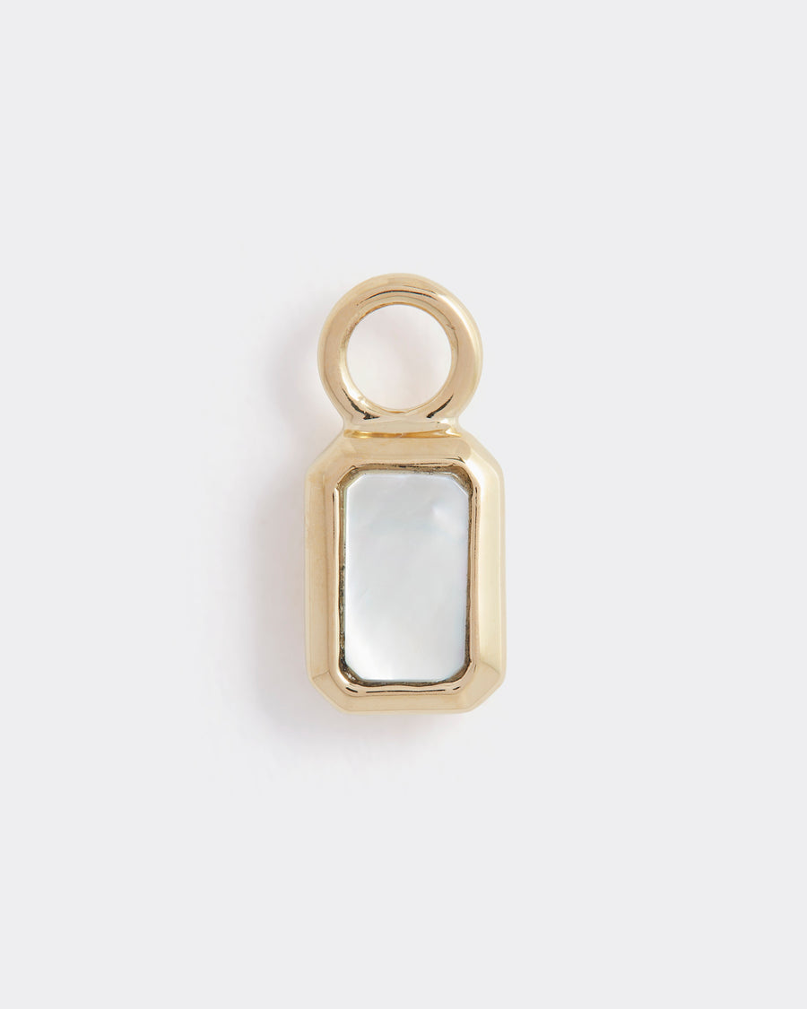 Soru Jewellery mother of pearl birthstone charm in 14k gold, product shot