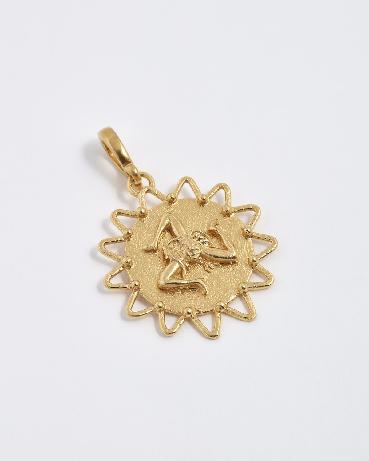 TREASURES Trinacria Charm
