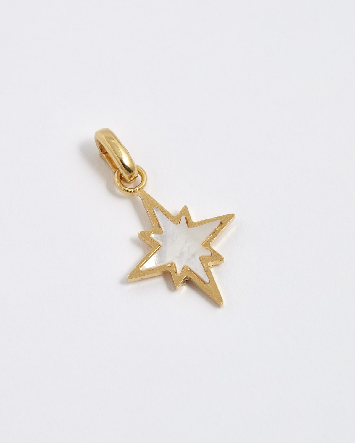 TREASURES Stellata Star Charm