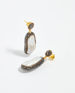 soru jewellery double sided baroque pearl earrings 
