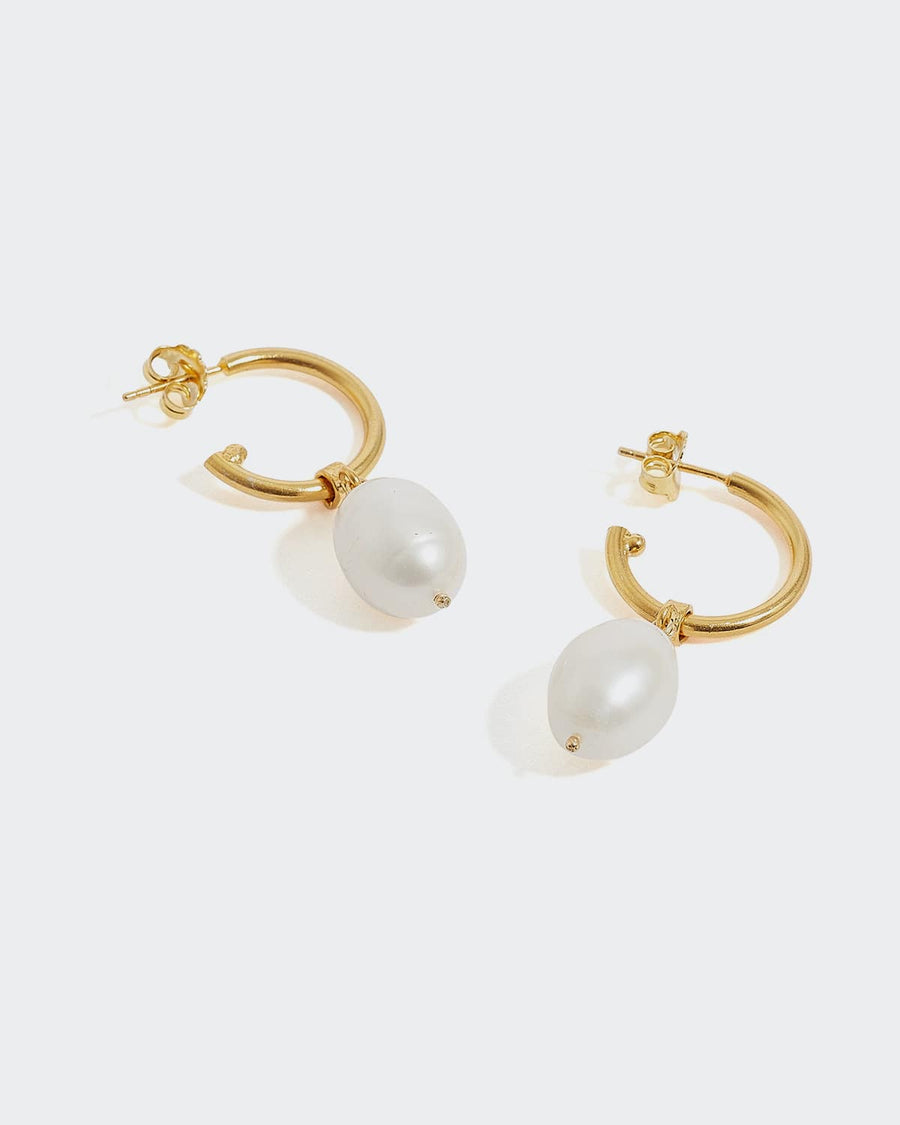 soru small gold hoop earrings with single pearl handing, made form gold plated silver