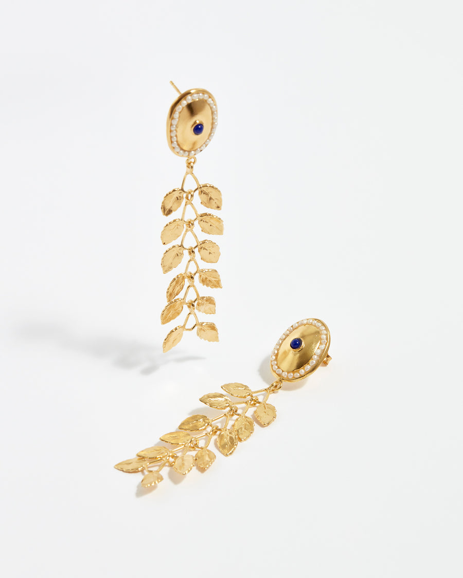 soru jewellery gold laurel leaf earrings with pearl embellishment