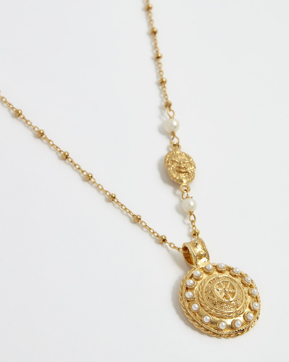 Laran Pendant Necklace