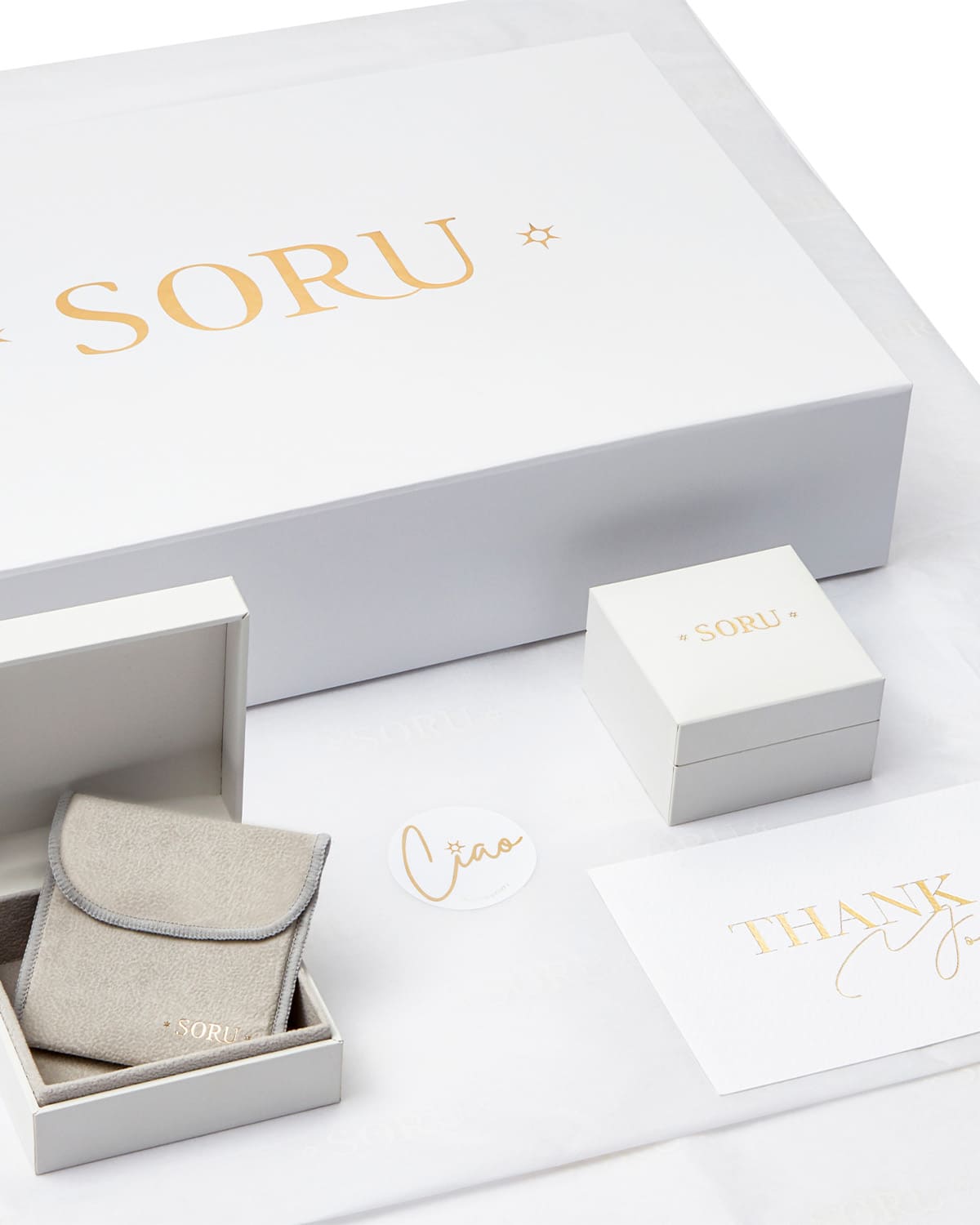 soru jewellery white gift box packaging